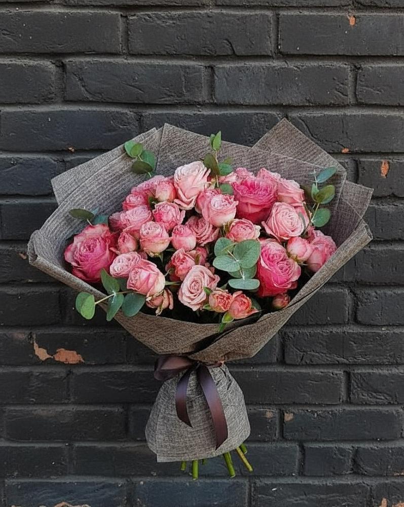 Букет цветов из: Розы в Южно-Курильске