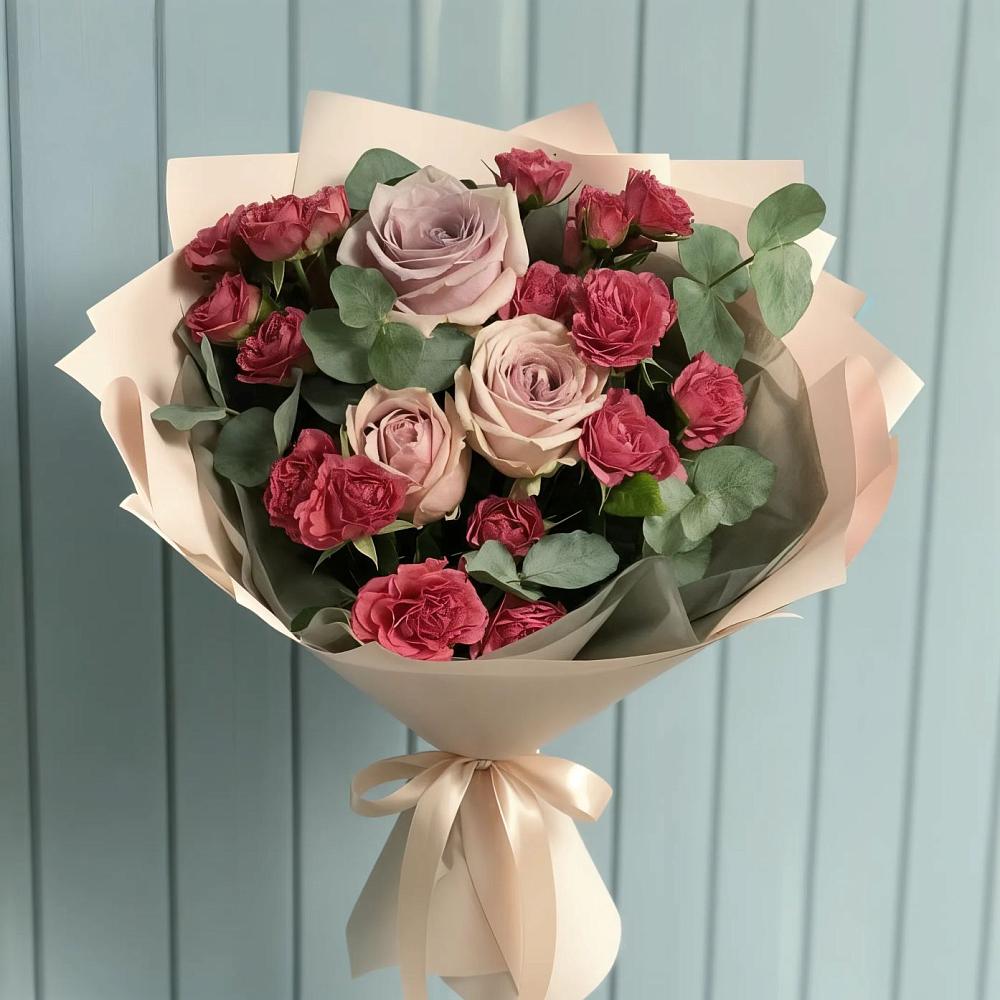 Букет цветов из: Гвоздики и Розы в Южно-Курильске