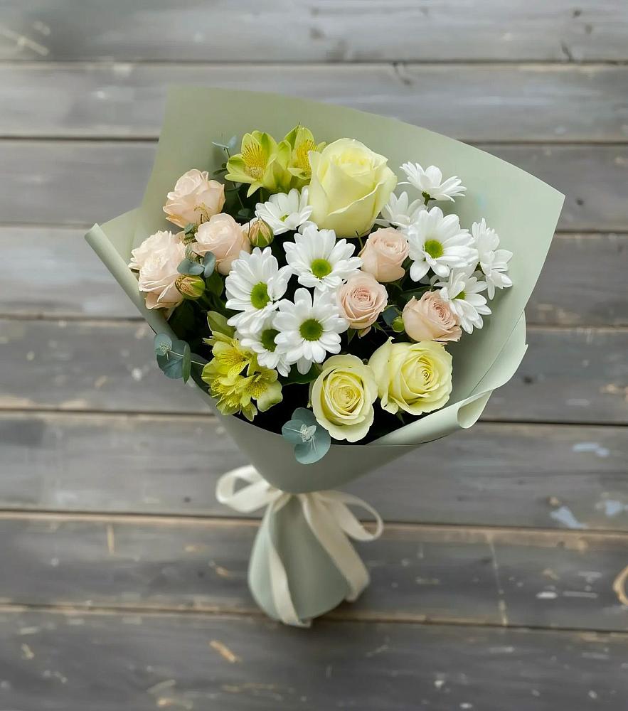 Букет цветов из: Альстромерии, Розы и Хризантемы в Южно-Курильске