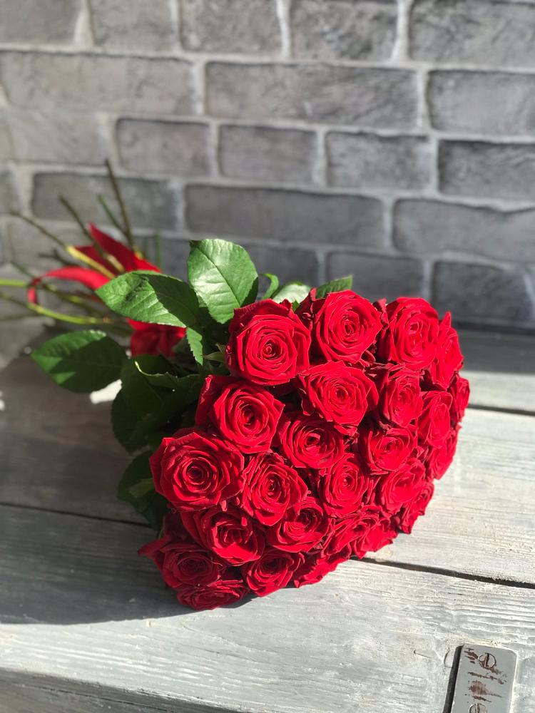 Букет Красные розы Фридом в Южно-Курильске