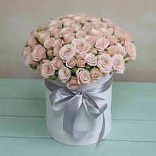 Цветочная композиция из Розы в шляпной коробке #REPLACE_PRED# Южно-Курильске