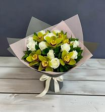 Букет цветов из:  Орхидеи и Розы в Южно-Курильске