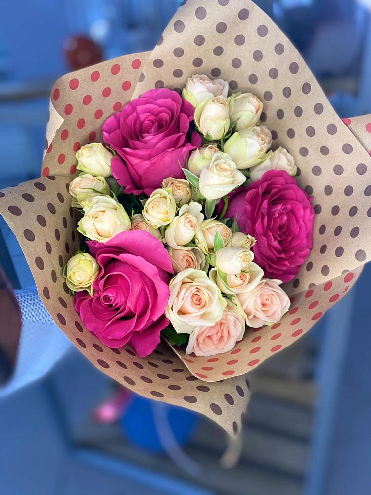 Букет цветов из: Розы в Южно-Курильске