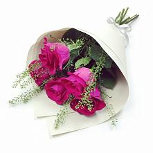Букет цветов из:  Розы в Южно-Курильске