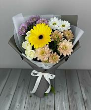 Букет цветов из:  Розы, Герберы и Хризантемы в Южно-Курильске