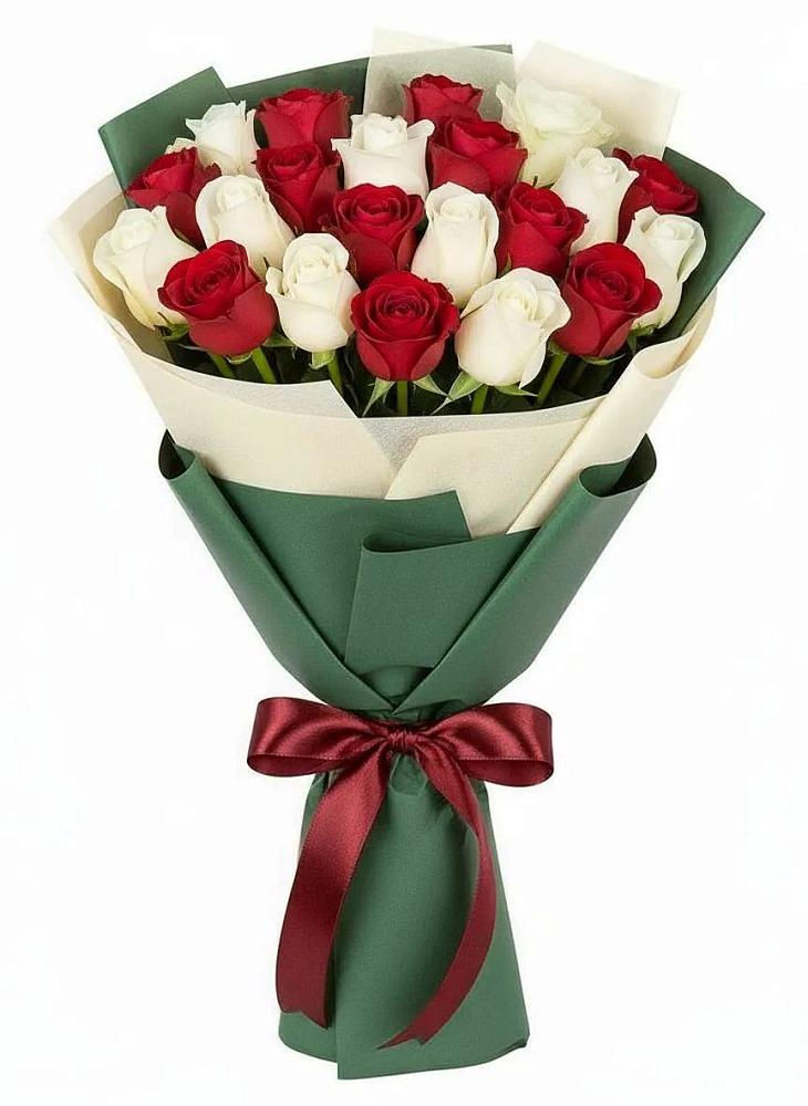 Букет Микс из красных и белых роз в Южно-Курильске