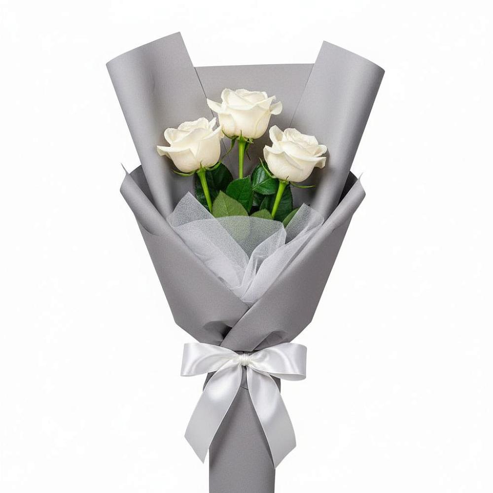 Букет 3 белые розы в Южно-Курильске