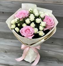 Букет цветов из:  Розы в Южно-Курильске