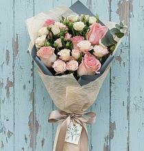 Букет цветов из:  Розы в Южно-Курильске