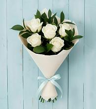 Букет цветов из:  Розы в Южно-Курильске